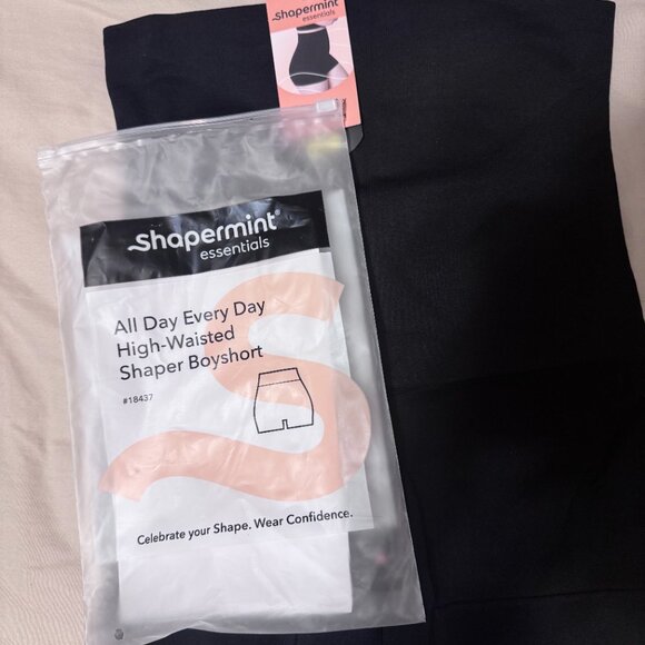 Shapermint Essentials All Day Every Day High-Waisted Shaper Shorts - Picture 2 of 2